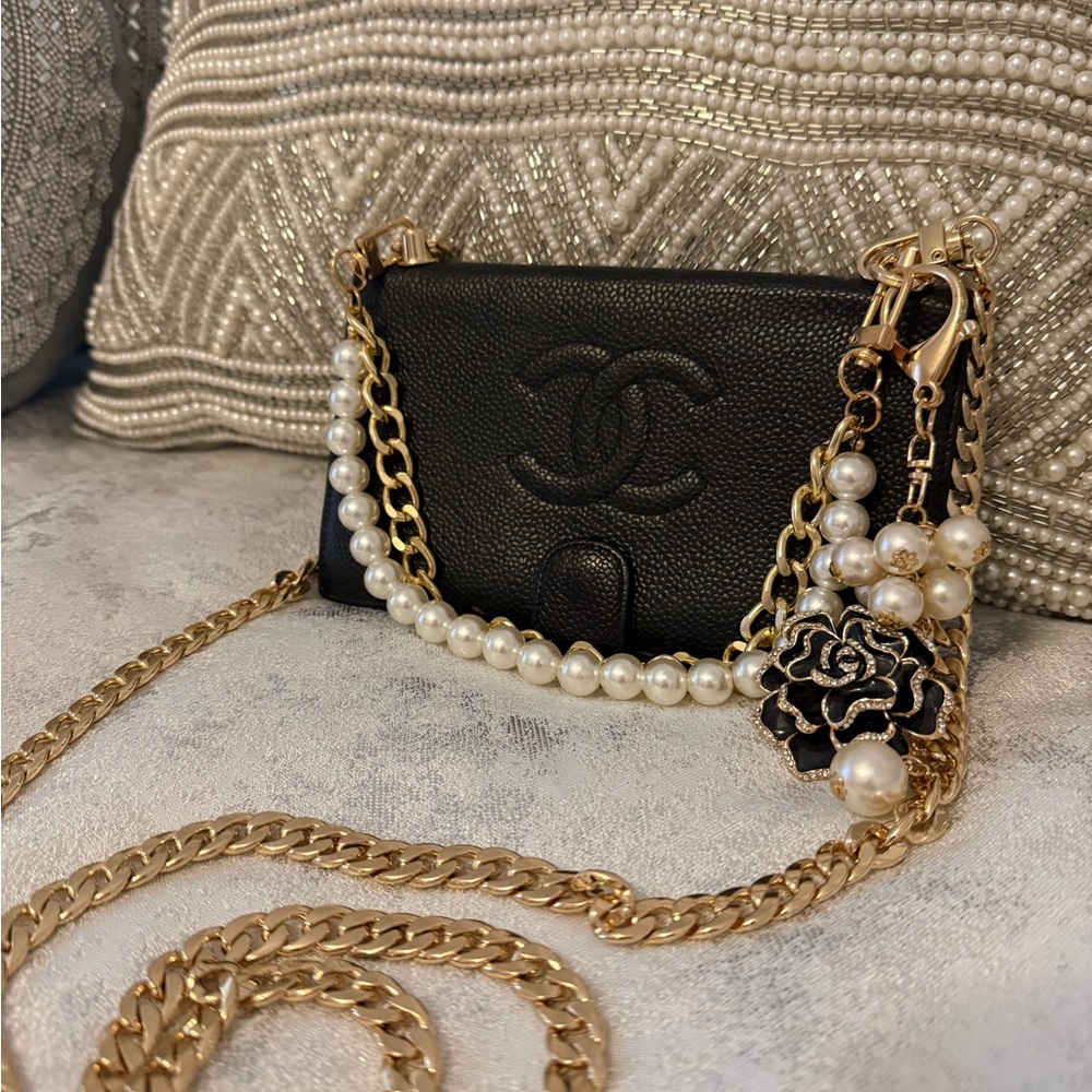 Chanel wallet on chain